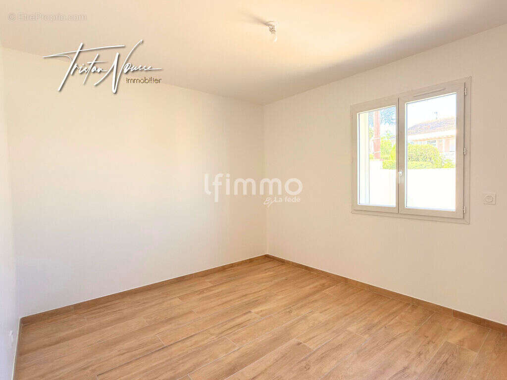 Maison 3 faces de plain pied - 89 m2 - 3 chambres - Ortaffa - photo 8
