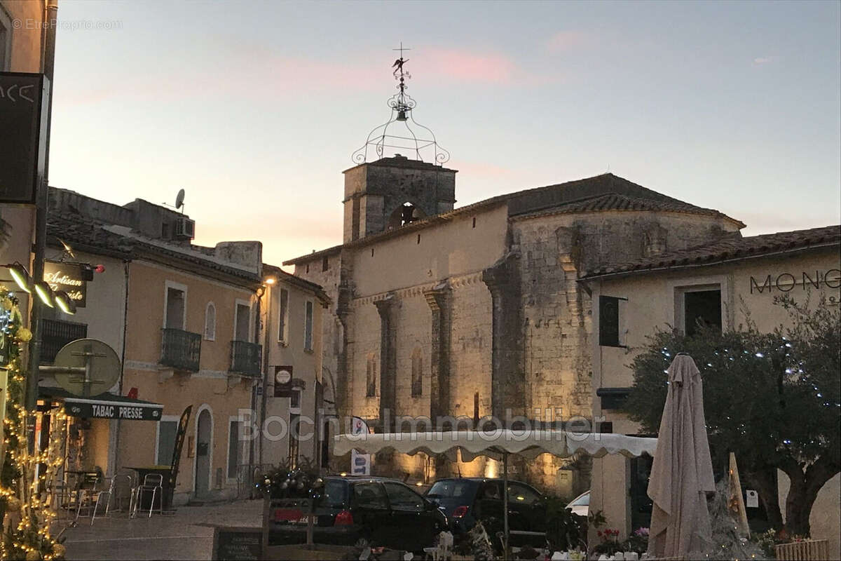 Commerce à CASTELNAU-LE-LEZ