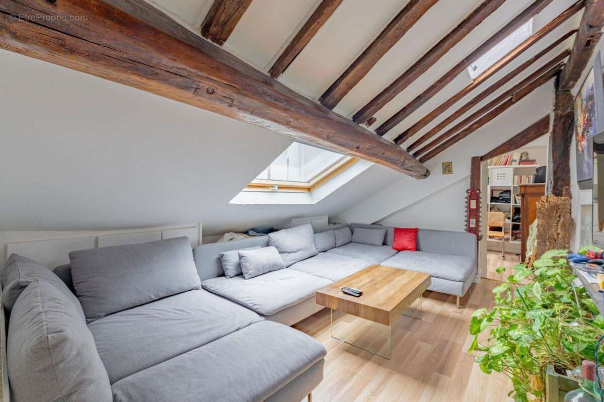 Appartement à PARIS-2E
