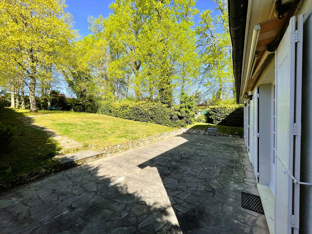 Maison à BARJOUVILLE