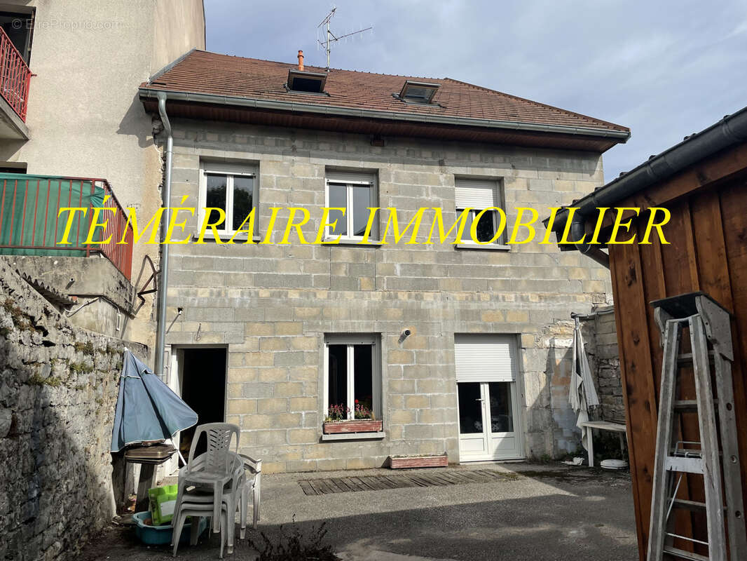 Appartement à CHAMPAGNOLE