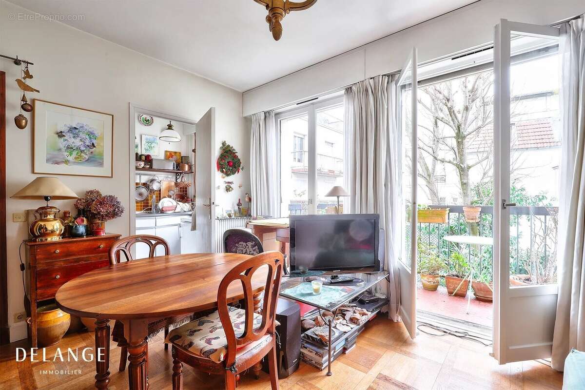 Appartement à PARIS-5E