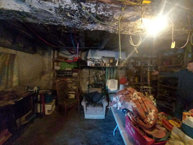 Appartement à SAINT-JEAN-LA-POTERIE