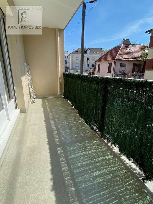 Appartement à LIVRY-GARGAN