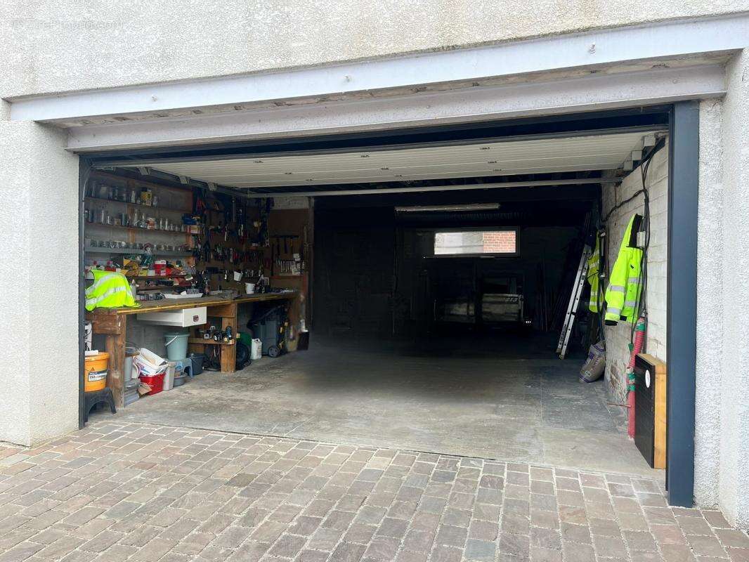 Maison 4 chambres  + annexe 82m2, garage, hangar et dépendances - photo 20