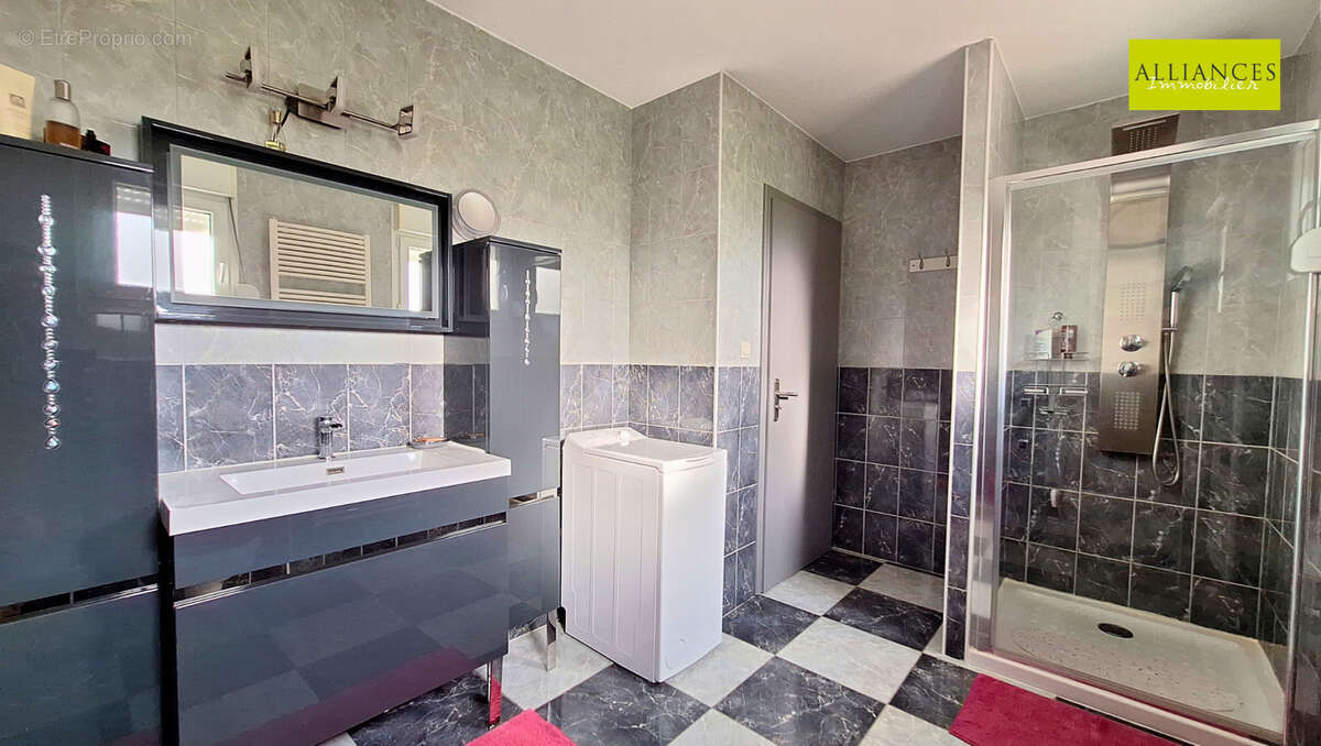 Appartement à BAVILLIERS