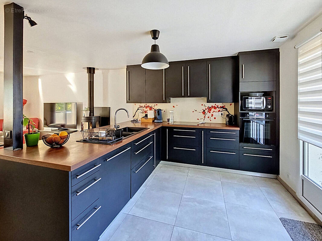 Maison à LINAS