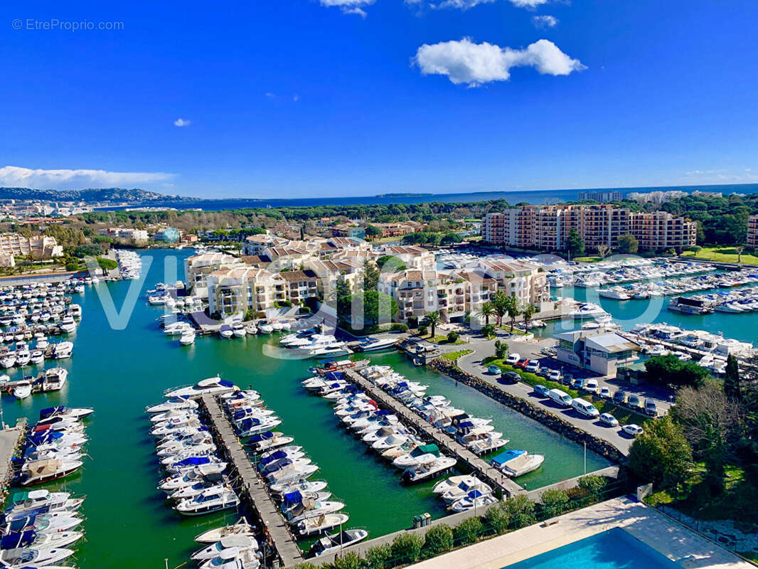 Appartement à MANDELIEU-LA-NAPOULE