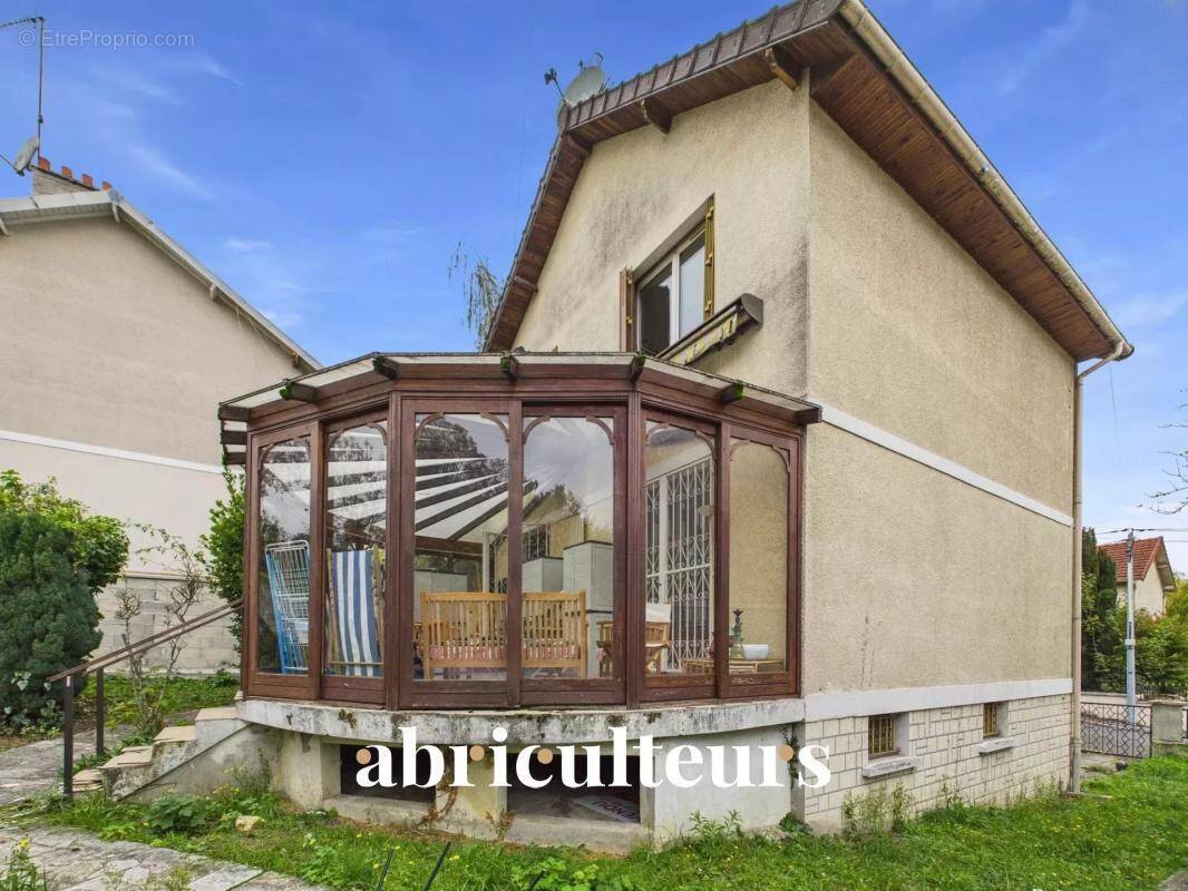 Appartement à VILLEMOMBLE