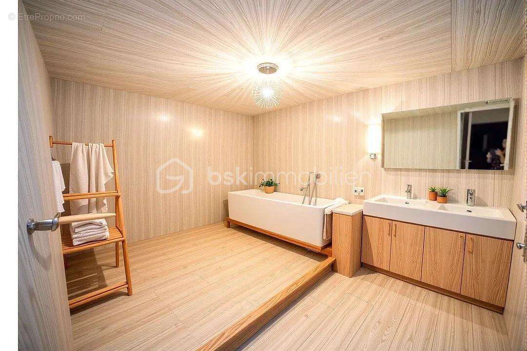 Appartement à CEYRAS