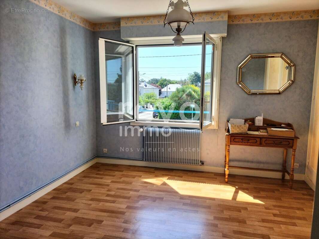 Maison à SAINTE-GEMMES-SUR-LOIRE