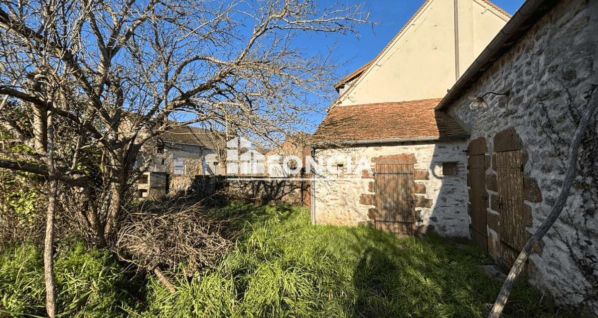 Maison à SAINT-AUBIN-DE-LOCQUENAY