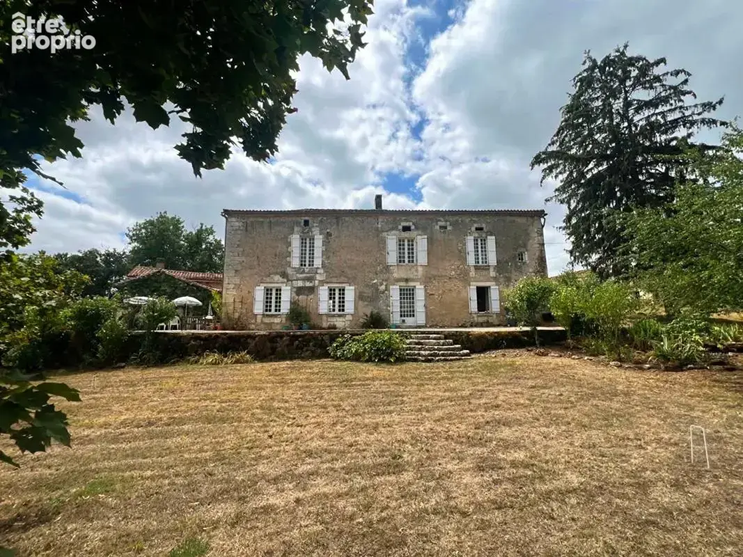 Maison de maître Brantome En Perigord 11 pièce(s) 315 m2 - photo 17
