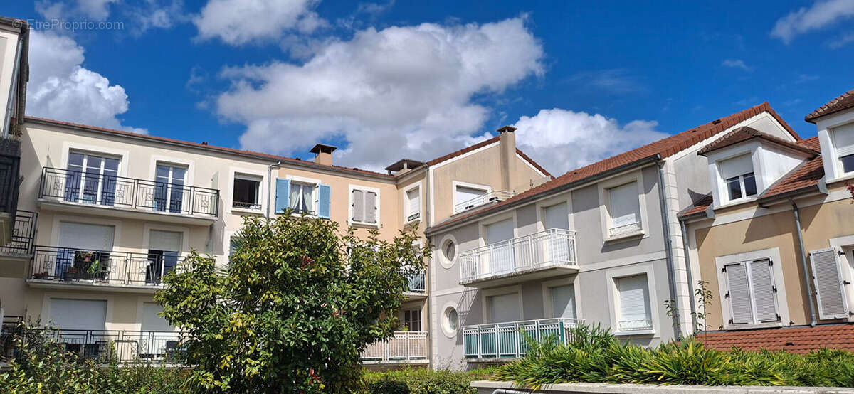 Appartement à CORBEIL-ESSONNES