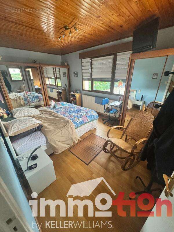 Maison à SAINT-QUENTIN-LA-MOTTE-CROIX-AU-BAILLY