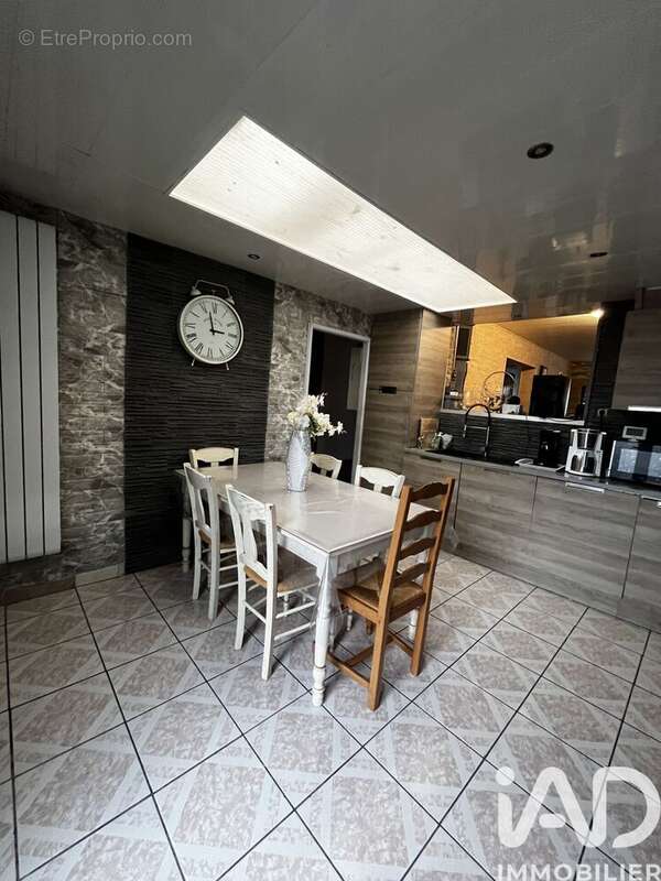 Photo 2 - Maison à HARNES