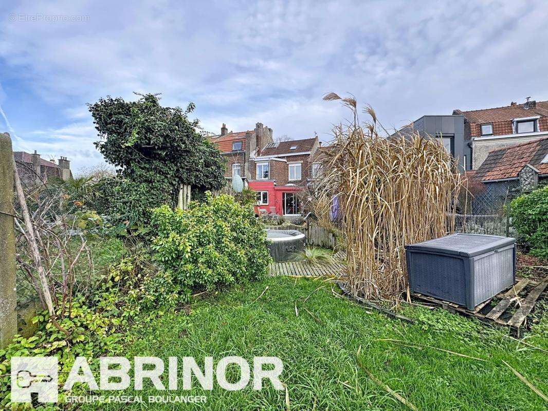 Maison à WATTIGNIES