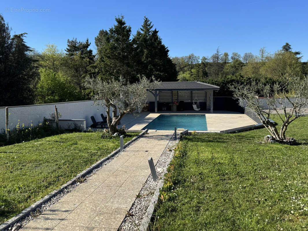 Maison à ANNEYRON