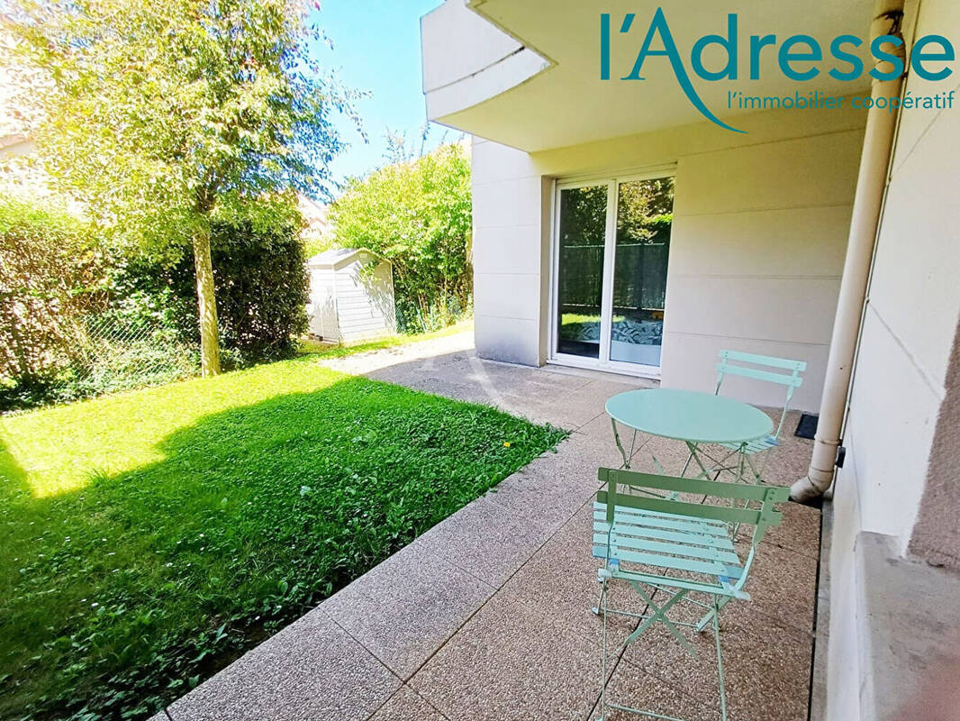 Appartement à EMERAINVILLE