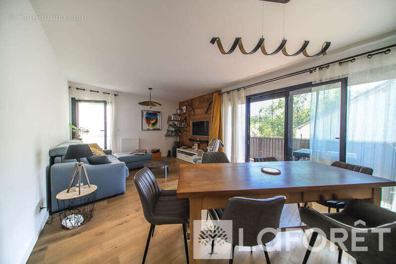 **appartement type 3 + parking privé +  2 garages - embrun - 3 pièces - photo 6
