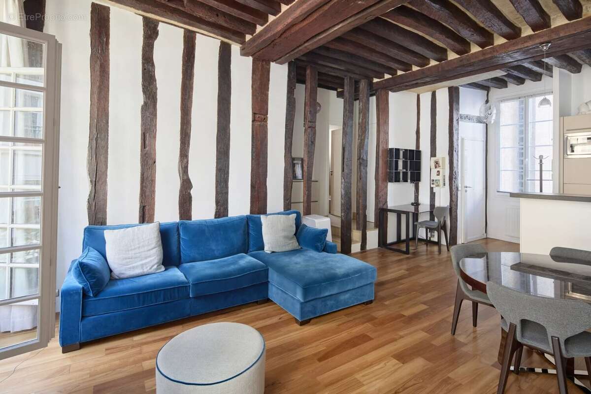 Appartement à PARIS-4E