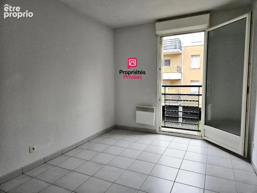 EXCLUSIVITÉ Secteur AGEN Jean Jaurès : Idéal Premier Achat ou Investissement, vaste T3 de 64 m² (DPE C) avec Grand Garage Privat - photo 10