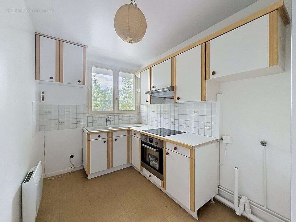 Appartement à MONTIGNY-LE-BRETONNEUX