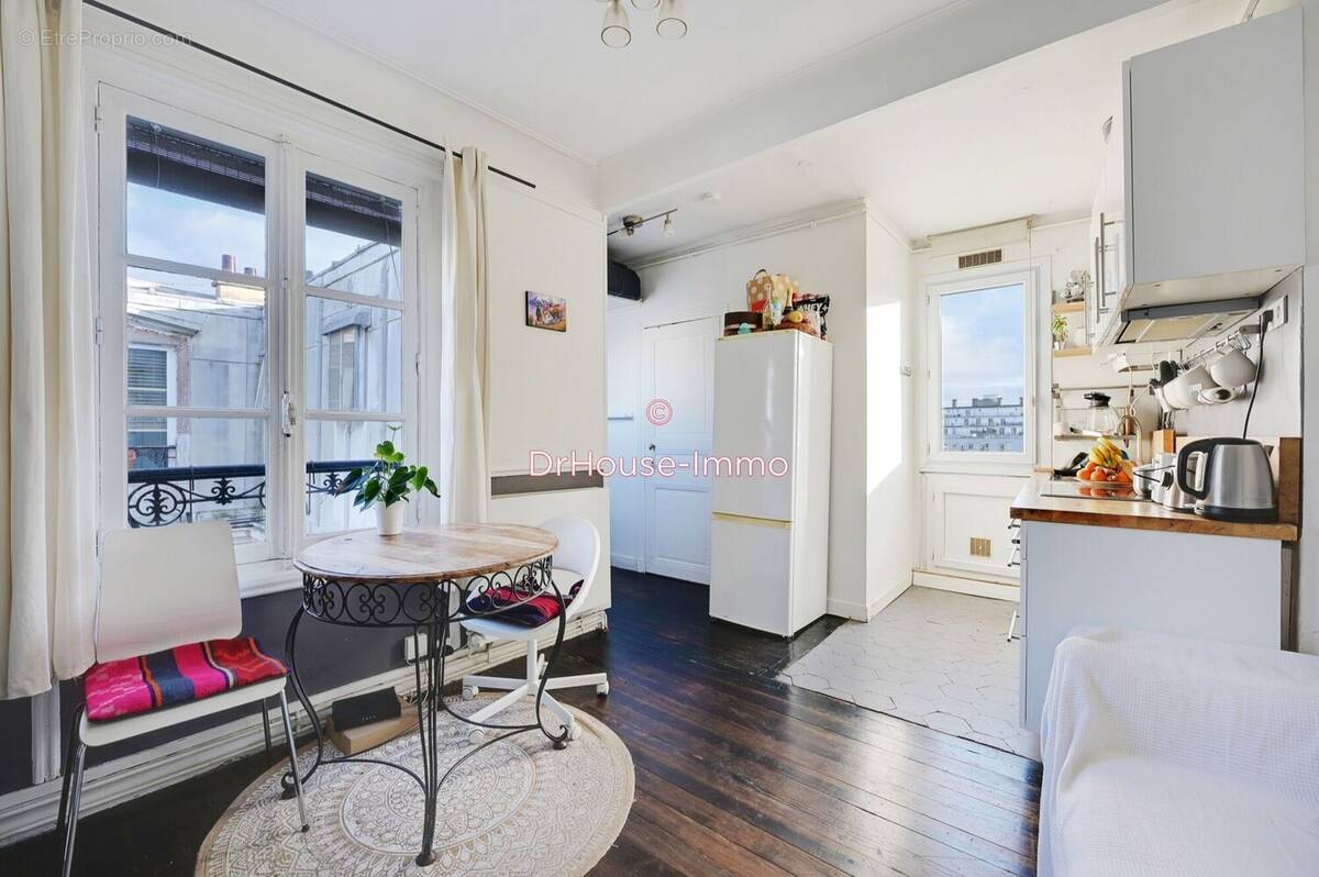 Appartement à PARIS-18E