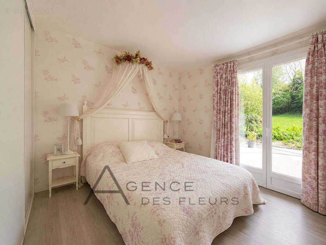 Maison Saint Germain De Pasquier 7 pièce(s)  4298 M²  de terrain - photo 10