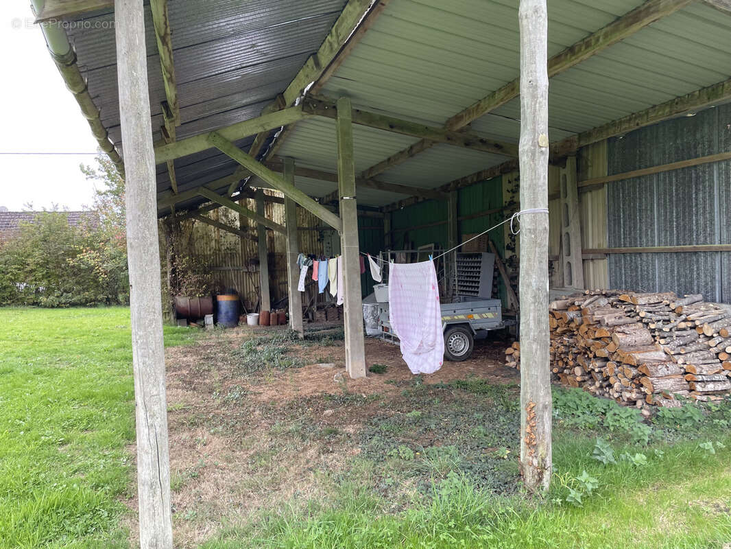 A VENDRE - Terrain à bâtir à Eguzon-Chantôme - photo 2