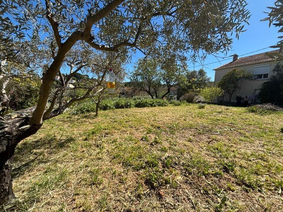 Terrain à LA SEYNE-SUR-MER
