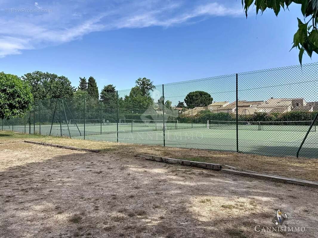 Appartement à MANDELIEU-LA-NAPOULE
