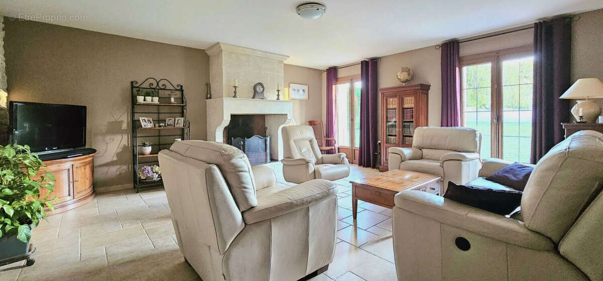 Maison à CHERMIGNAC