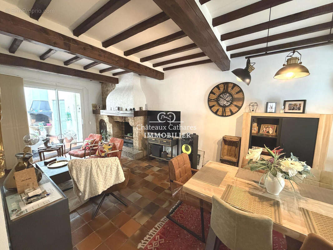 Maison 128 m² à Saint-Paul-De-Fenouillet  - photo 2