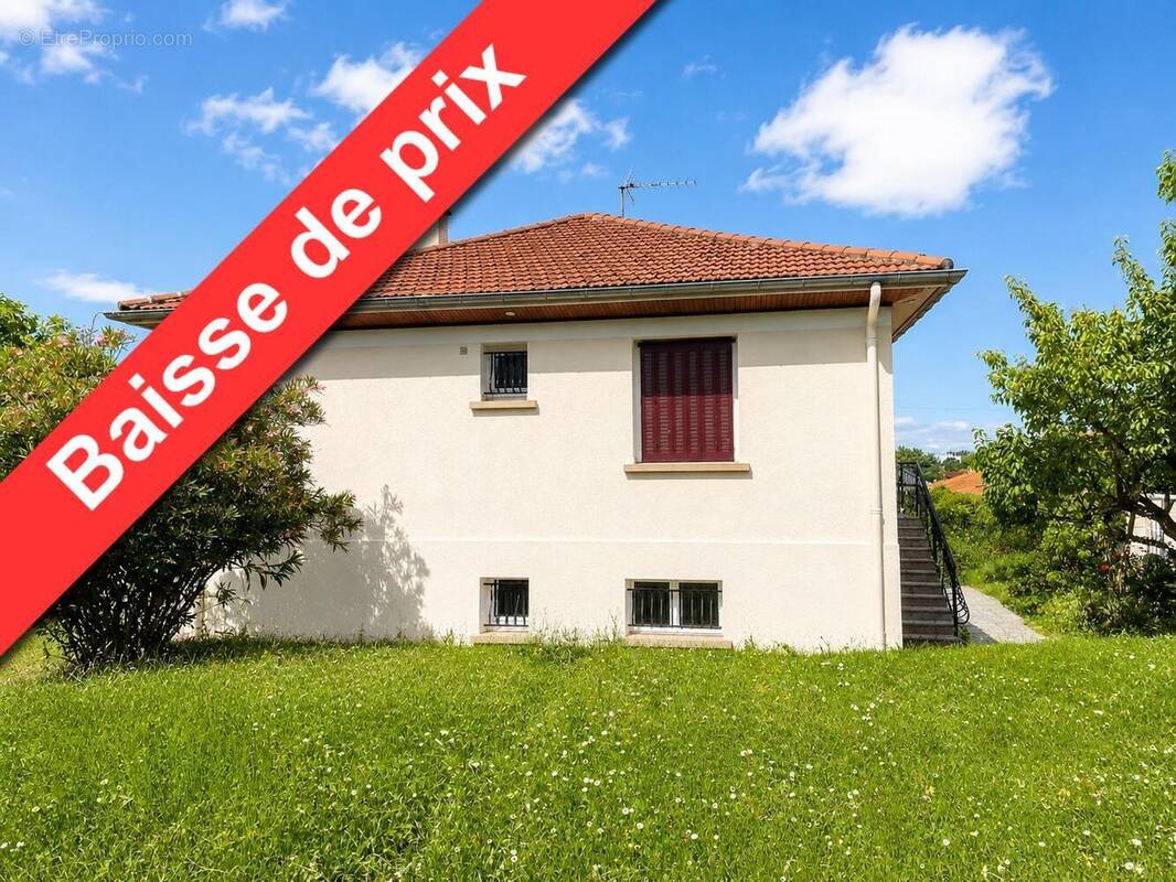   - Maison à SAINT-PRIEST