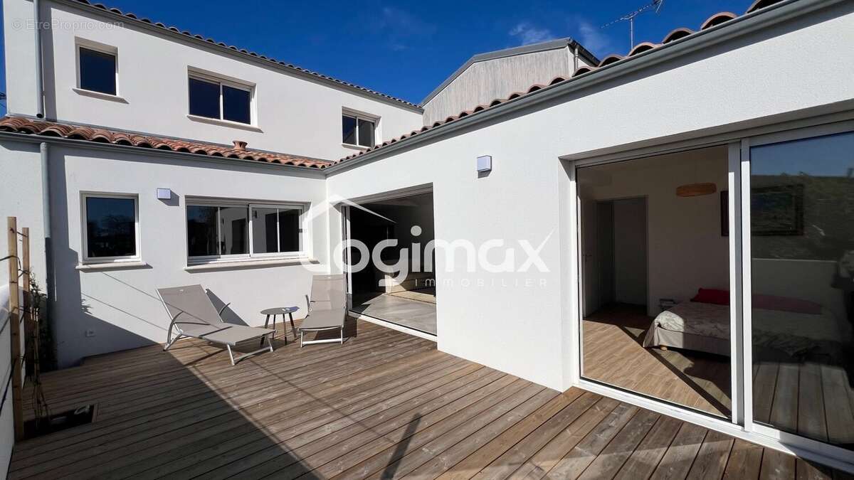 Maison à LA ROCHELLE