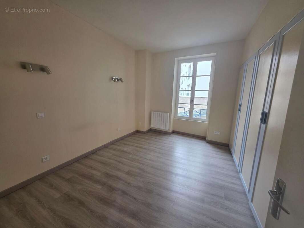   - Appartement à VICHY