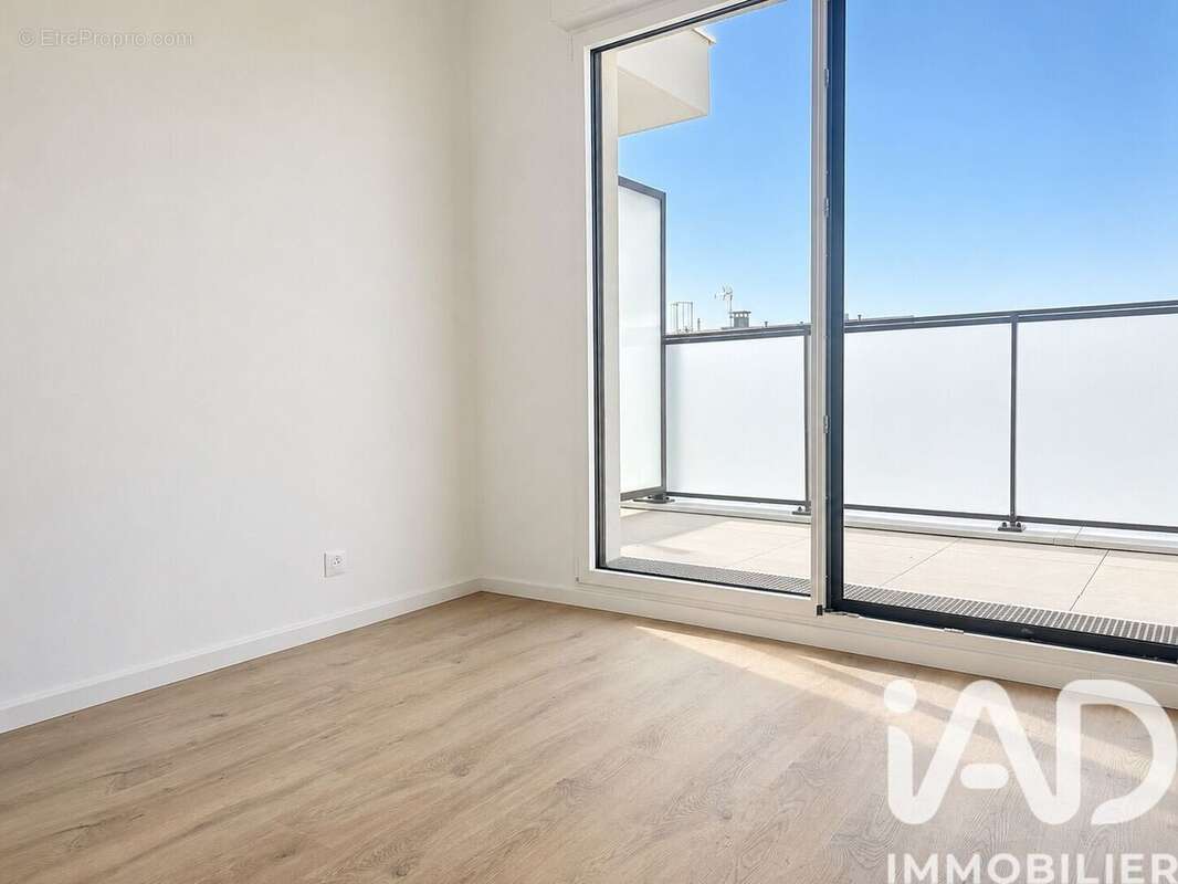 Photo 6 - Appartement à BUSSY-SAINT-GEORGES