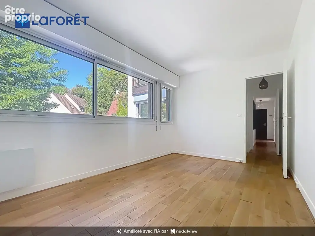 Superbe Appartement / Saint-Germain-en-Laye - 5 pièces - 108 m² - photo 13