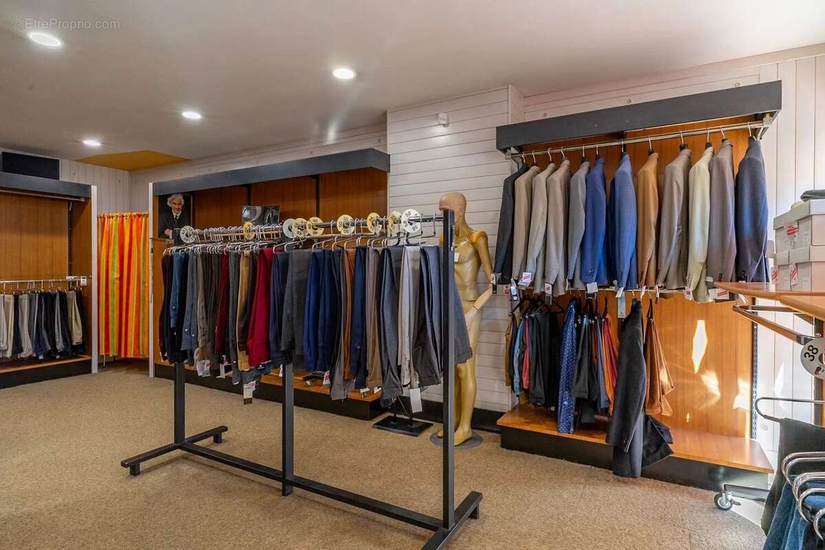 Appartement à SALLES