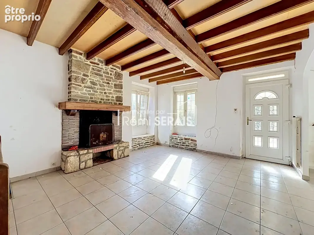 Maison à repenser à 5KM de VASSY -14410 - photo 3
