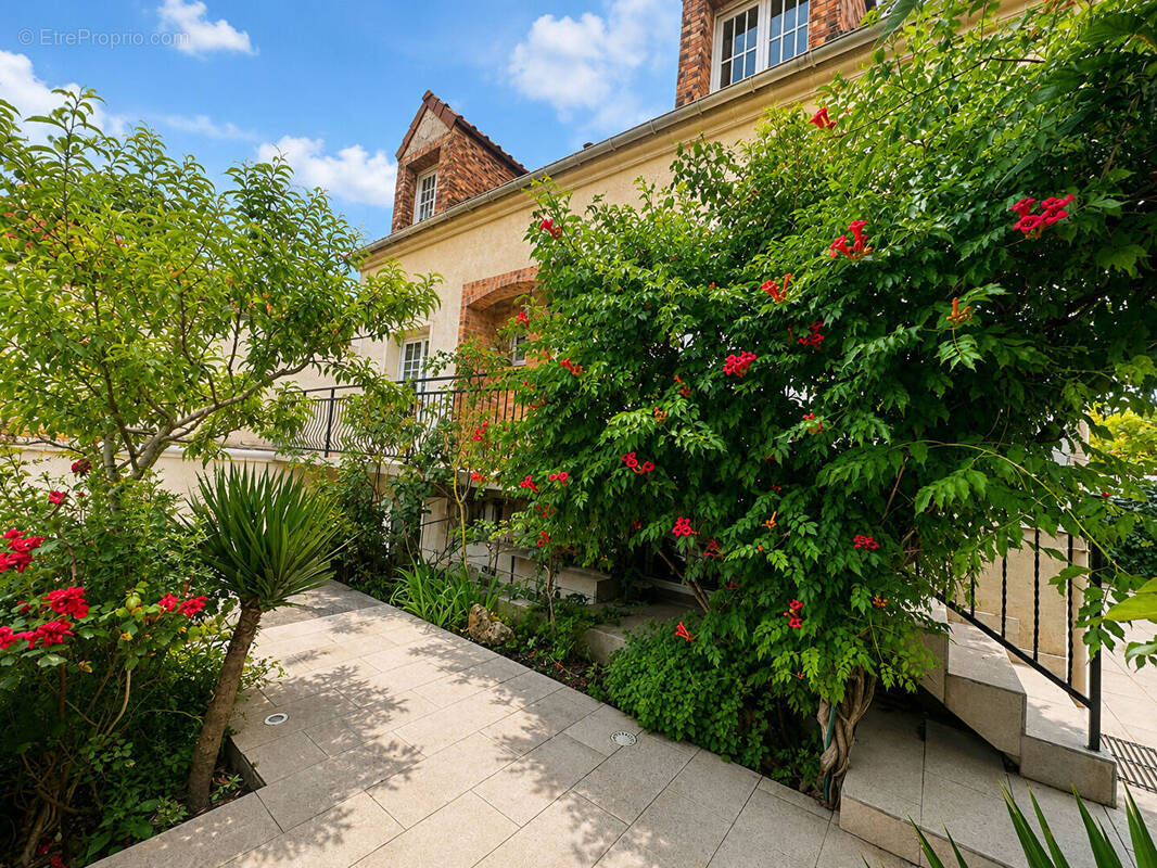 Maison à CHAMPIGNY-SUR-MARNE