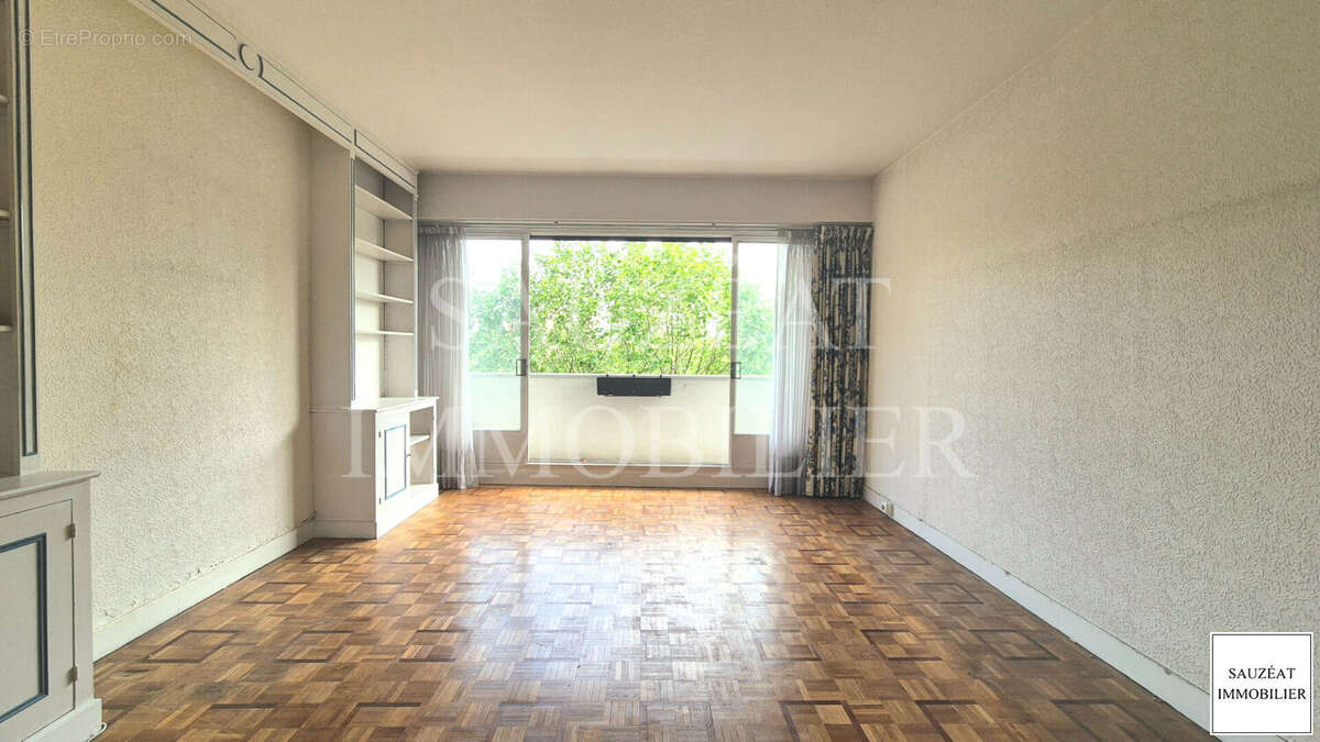 Appartement à MONTROUGE