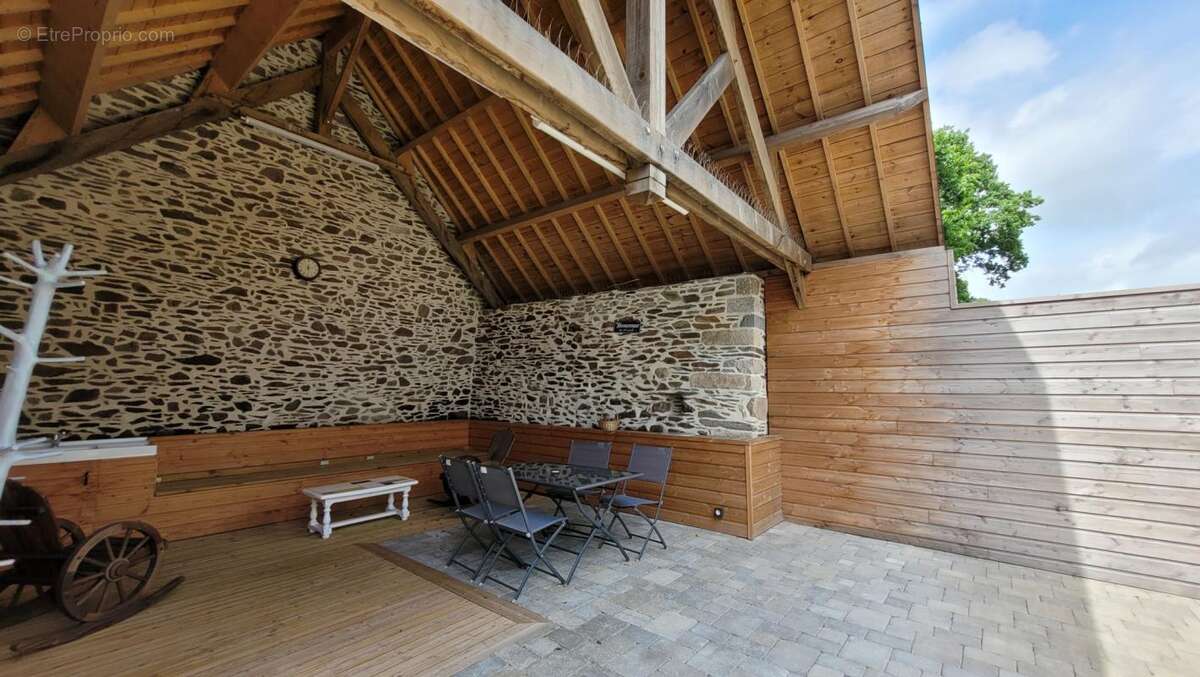 Maison à LE HAUT-CORLAY