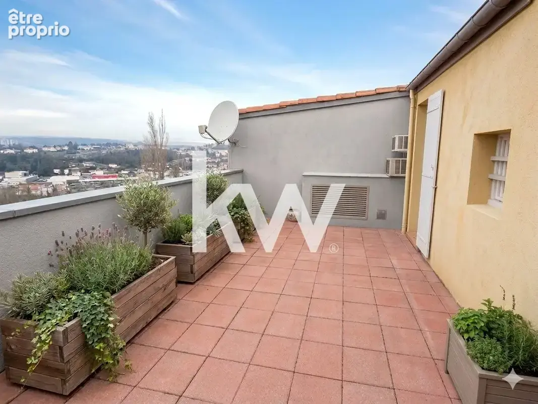 Maison 6 pièces 112 m² à vendre à Saint-Etienne (42000) - photo 2