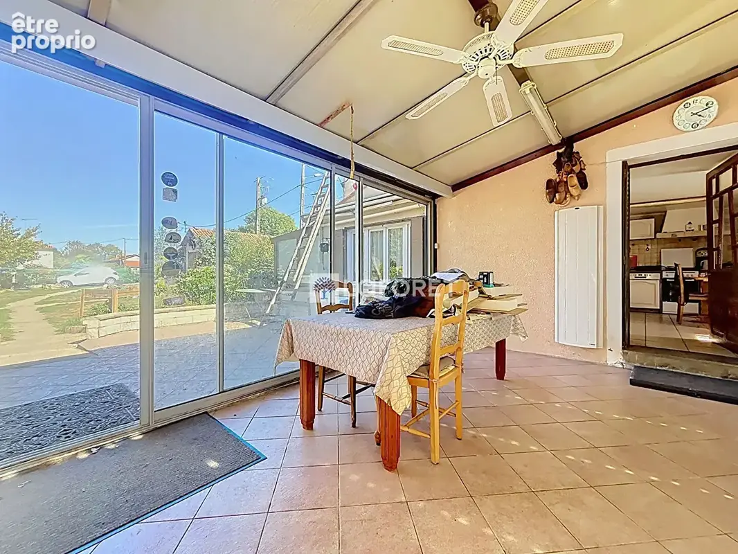 Photo Maison à Vasles au prix de 77 390€