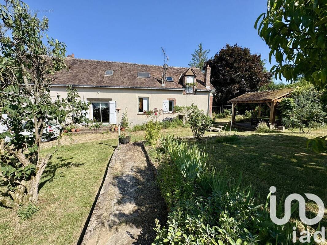 Photo 1 - Maison à CHATEAU-RENAULT