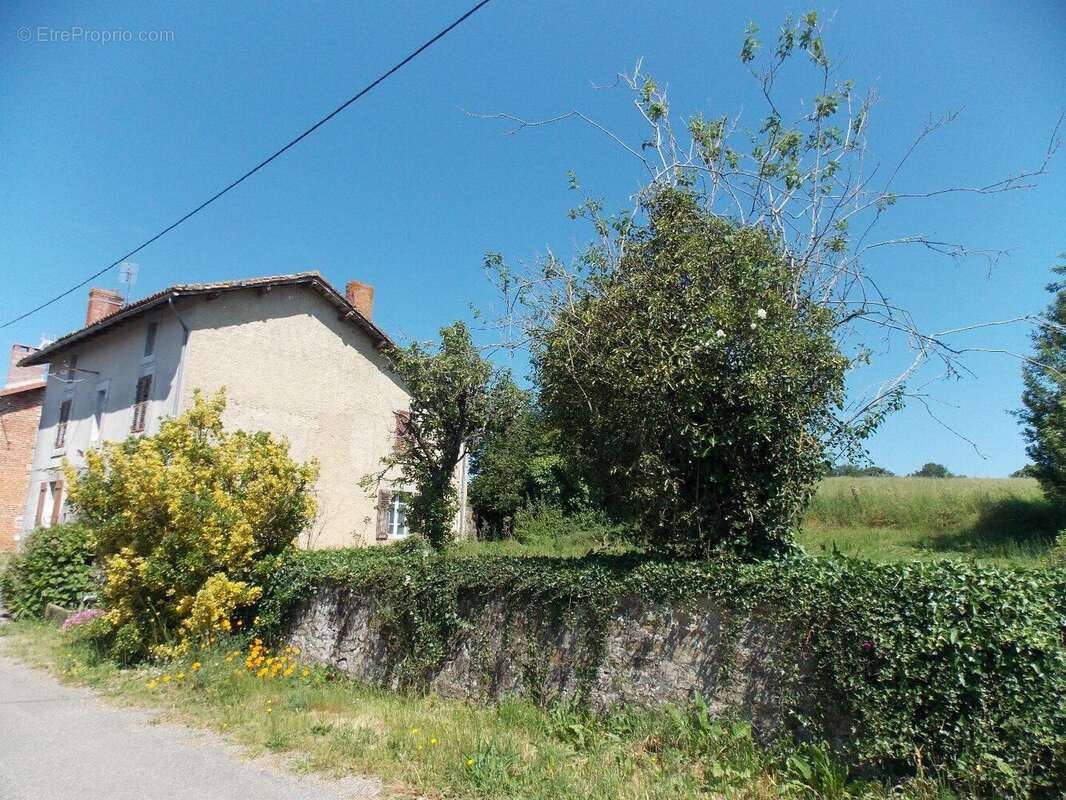 Maison à VAYRES