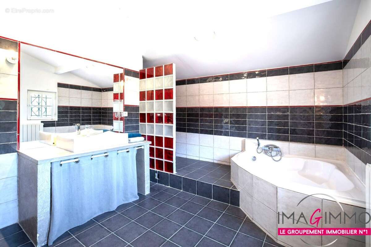 Maison à SAINT-GEORGES-D&#039;ORQUES