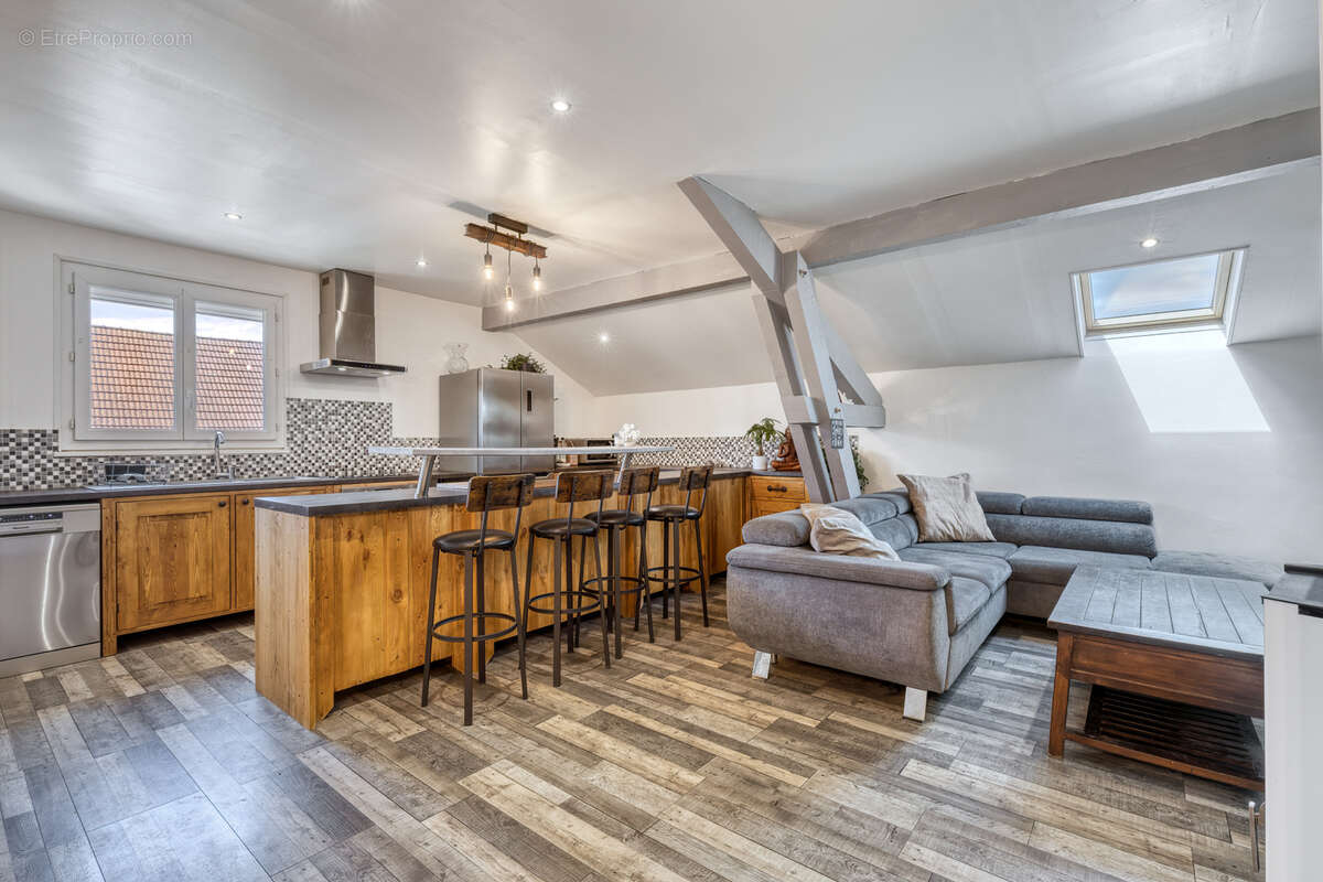 Appartement à VALLIERES